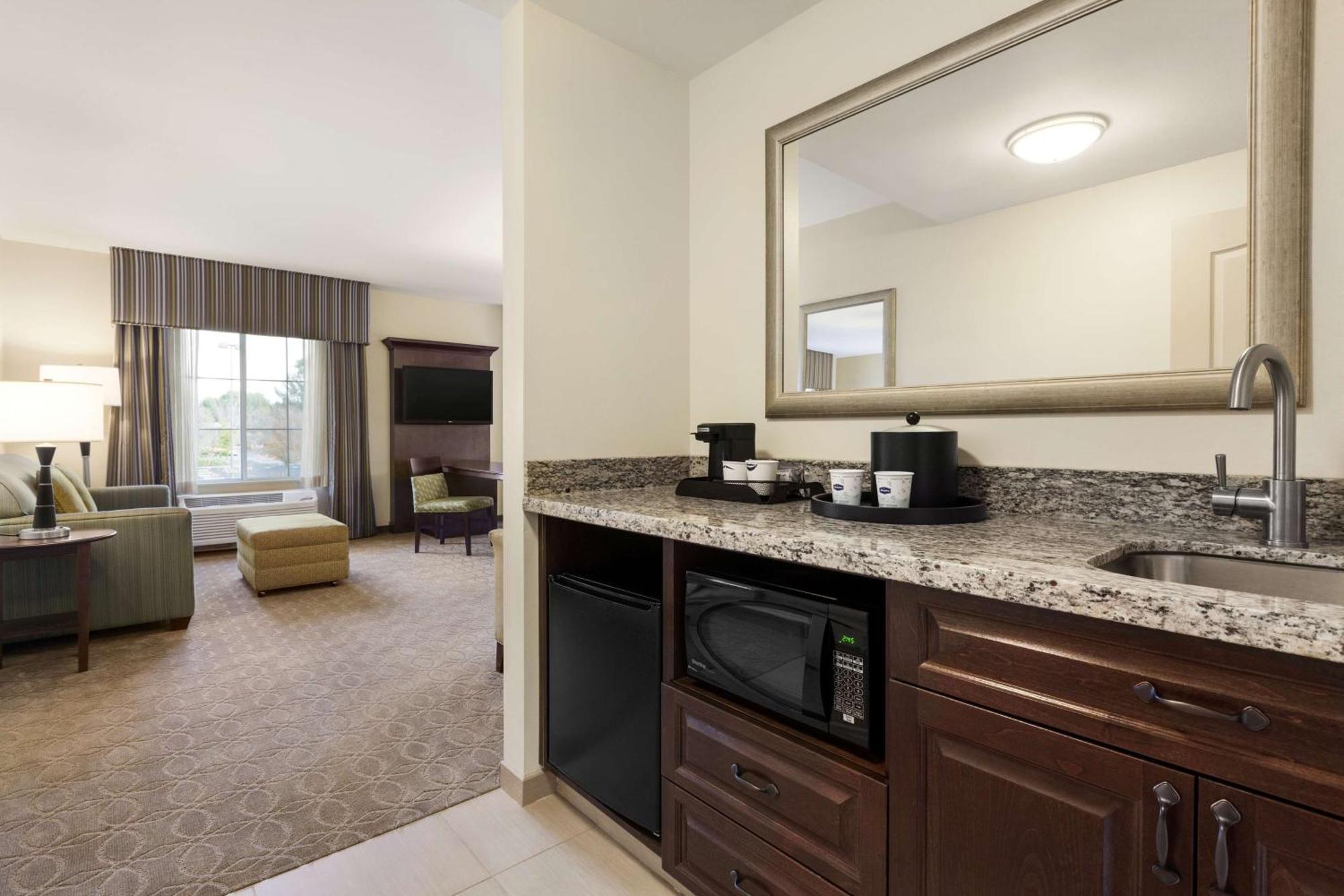 Hampton Inn & Suites סן ברנרדינו מראה חיצוני תמונה