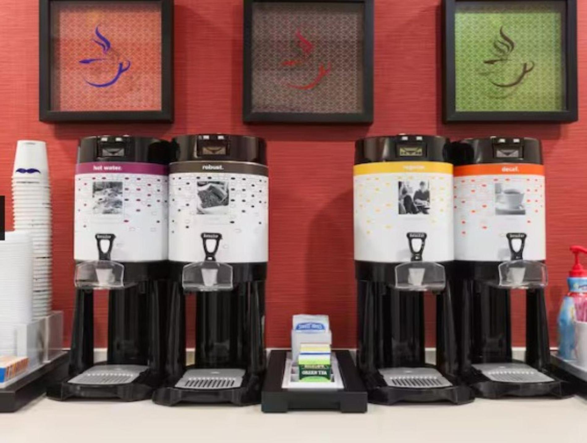 Hampton Inn & Suites סן ברנרדינו מראה חיצוני תמונה